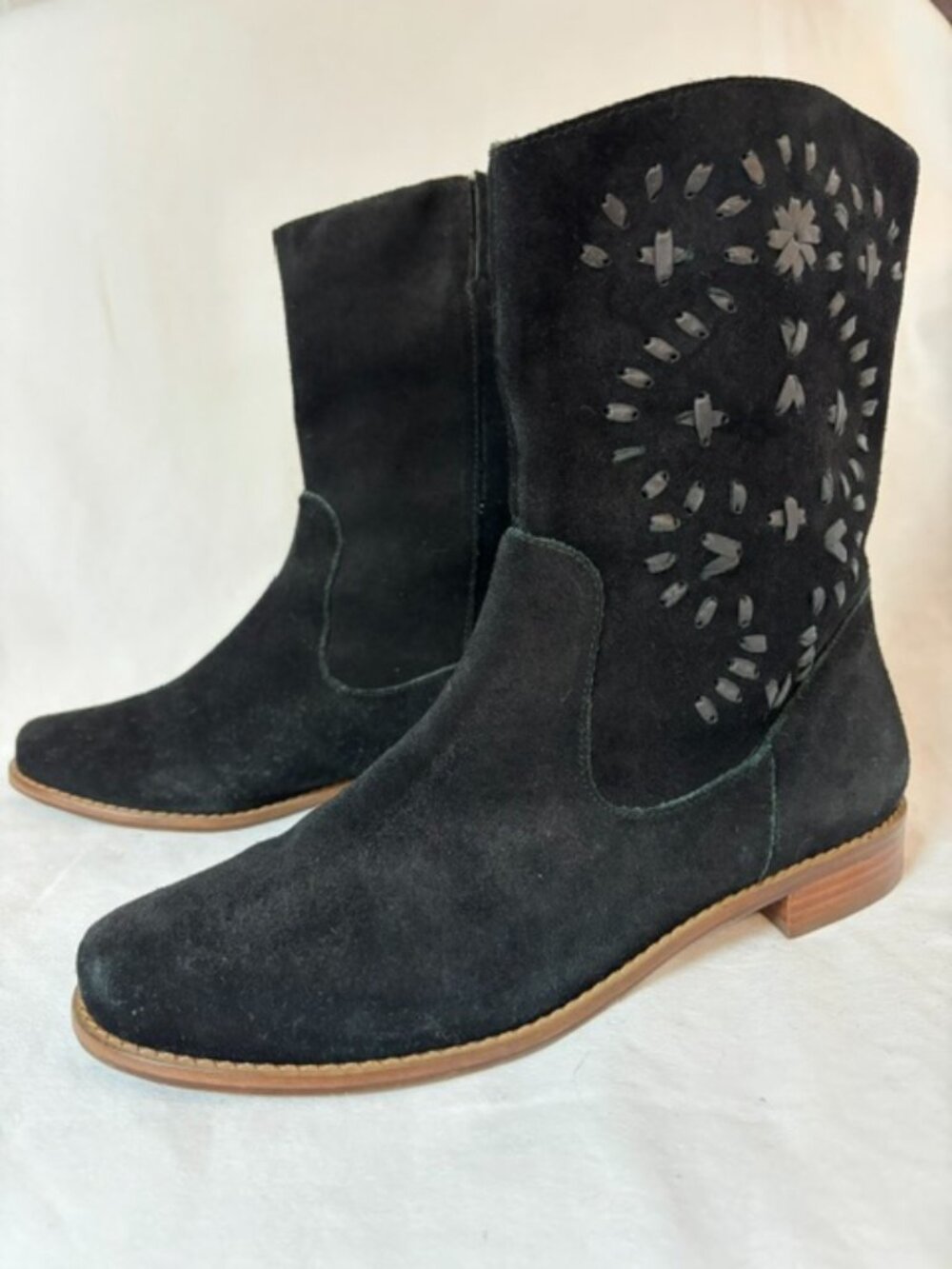 Jack Rogers Kaitlin Black Suede Whipstitch Embroidered Ankle Boot Women Size 7.5